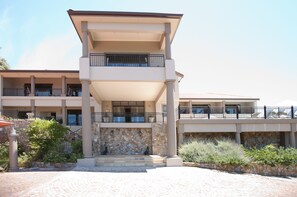 Front of property - Belmonte Guesthouse (Paarl)