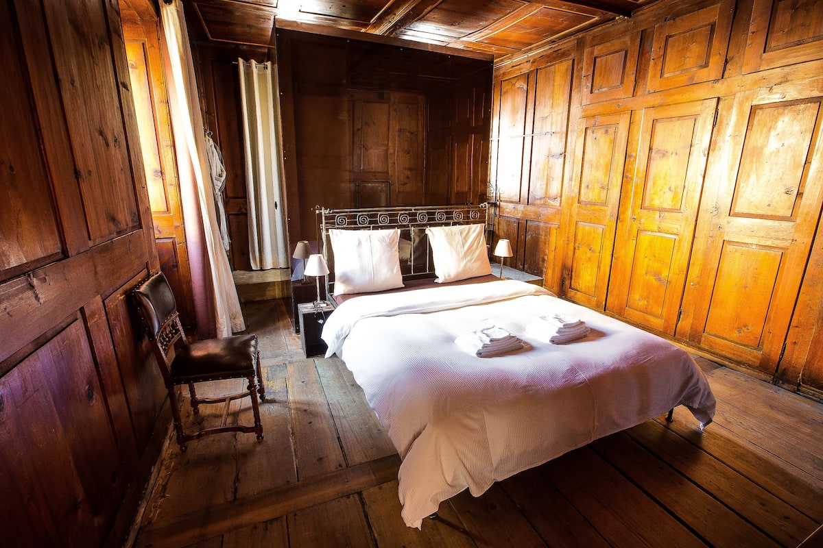 Deluxe kamer, open haard | 1 slaapkamer, Select Comfort-bedden, gratis wifi