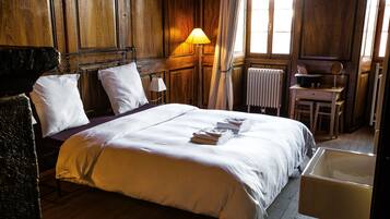 Deluxe Double Room, 1 Bedroom | 1 bedroom, Select Comfort beds, free WiFi