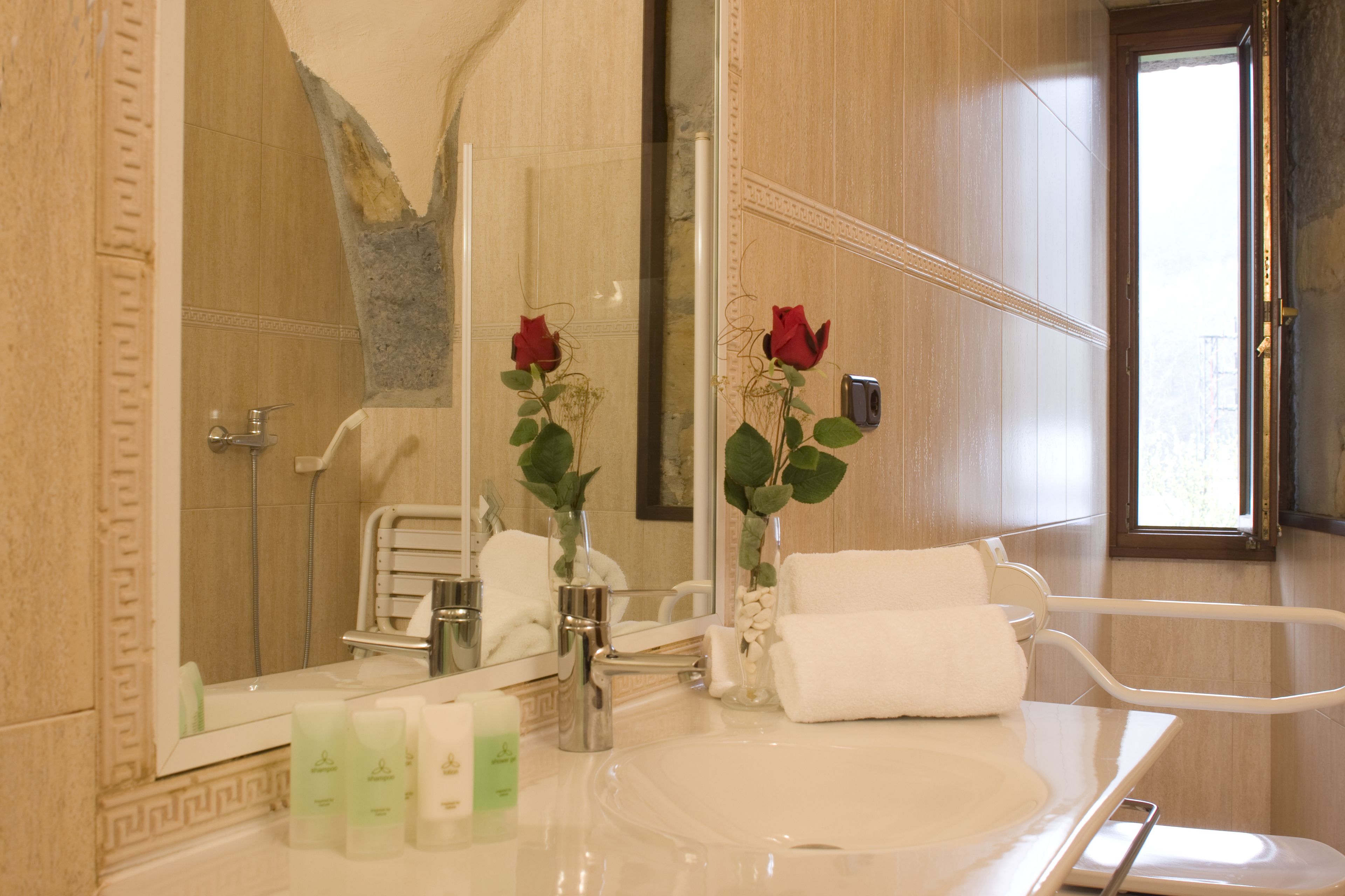 Foto - Hotel Larrañaga