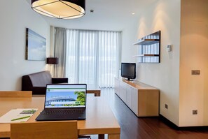 Standard Room | Living area