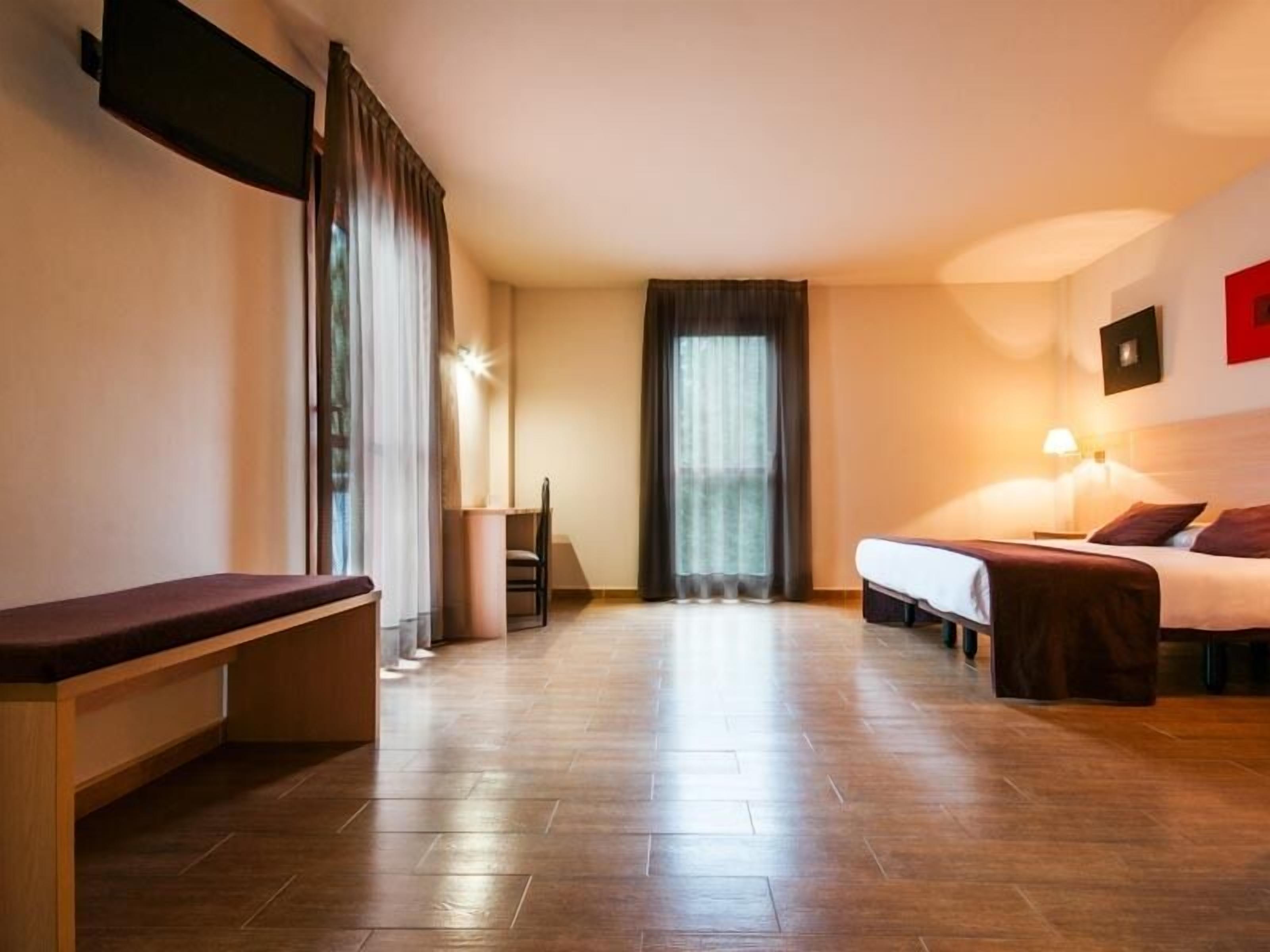 double or twin room | minibar, in-room safe, desk, blackout curtains