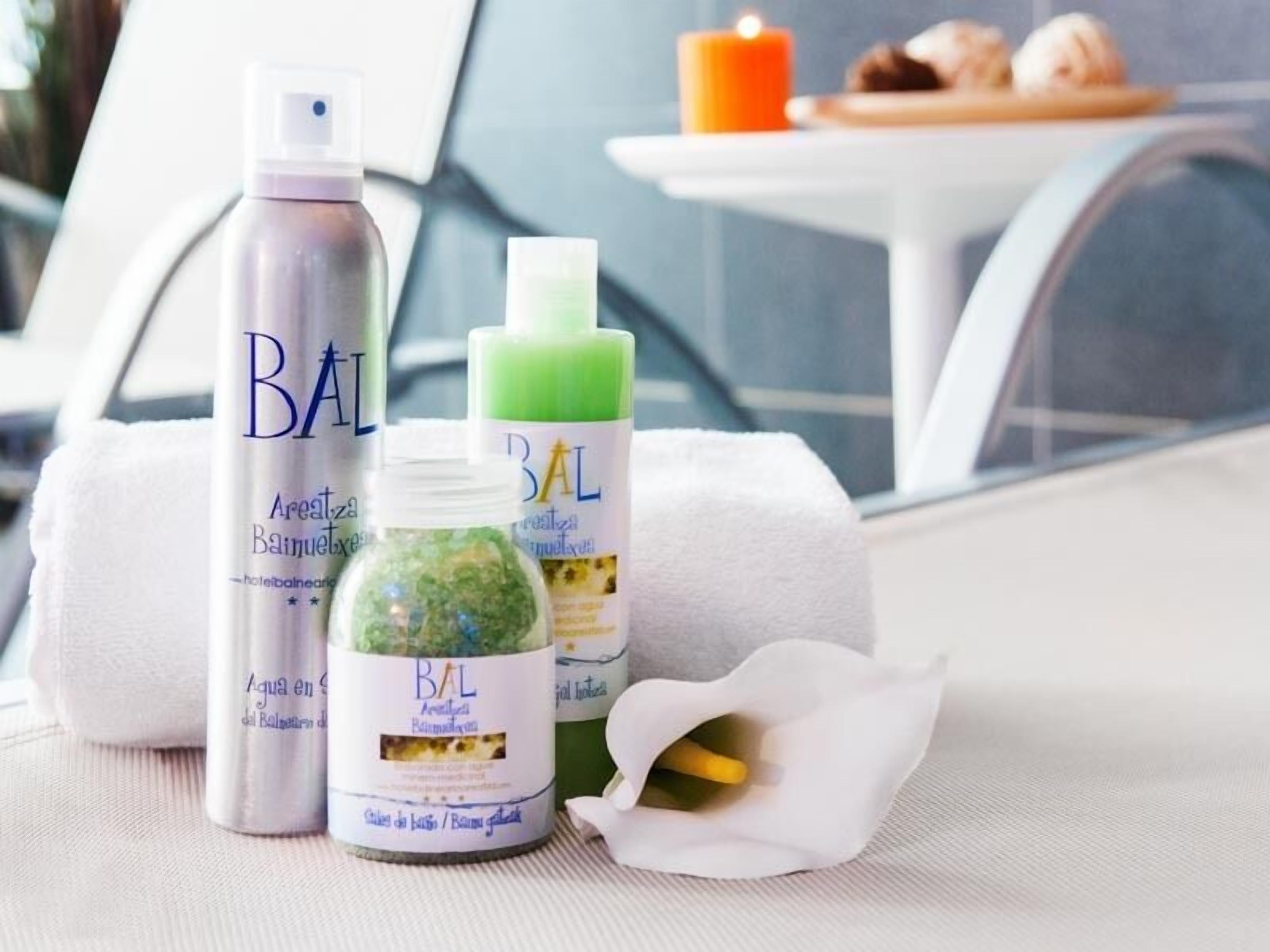 couples treatment room(s), sauna, turkish bath/hammam, body treatments