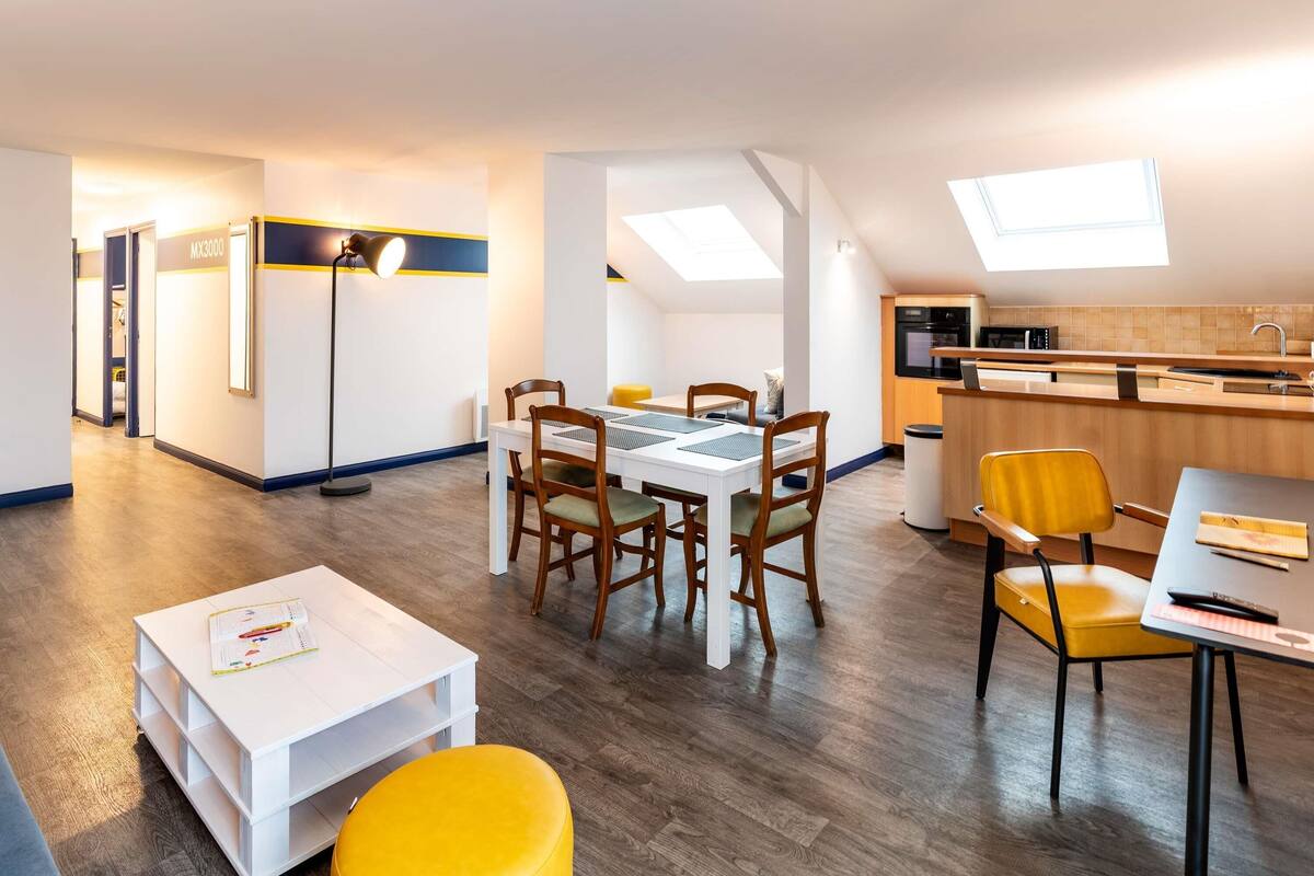 Apartamento, 2 habitaciones | Caja fuerte, escritorio, sistema de insonorización y cunas gratuitas