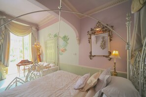 Rollaway beds