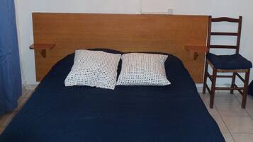 Phòng 4 | Nôi/giường cho trẻ sơ sinh (phụ phí)