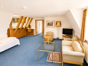 Family Apartment, City View | WiFi (free) - Hotel Tilmann Riemenschneider by ANS (Rothenburg ob der Tauber)