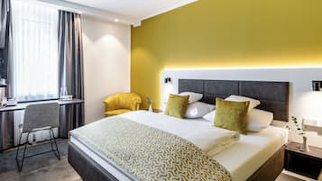 City Double Room | Living area | Flat-screen TV