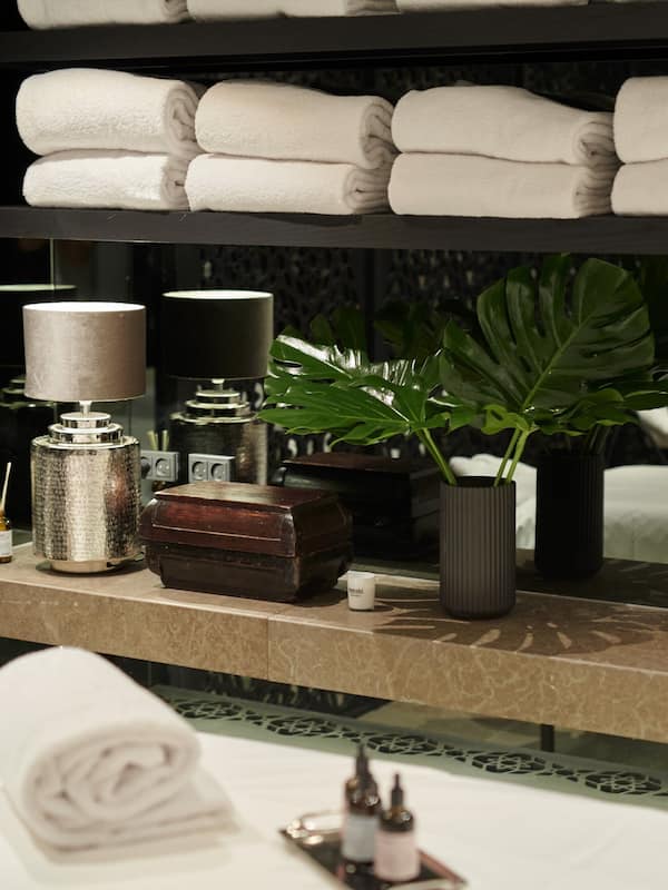 Couples treatment rooms, steam room, Turkish bath, body treatments