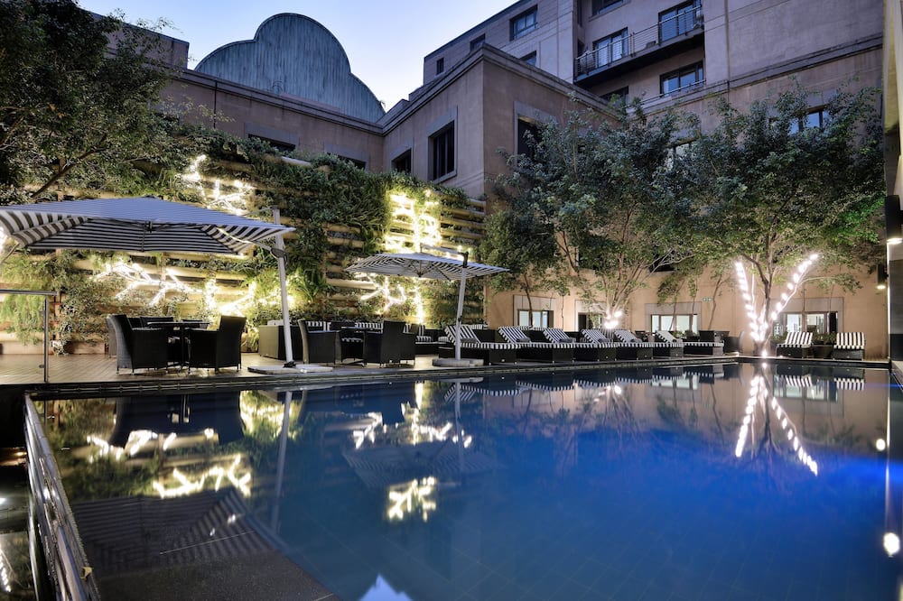Davinci Hotel And Suites On Nelson Mandela Square