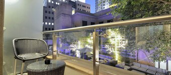 Davinci Hotel And Suites On Nelson Mandela Square