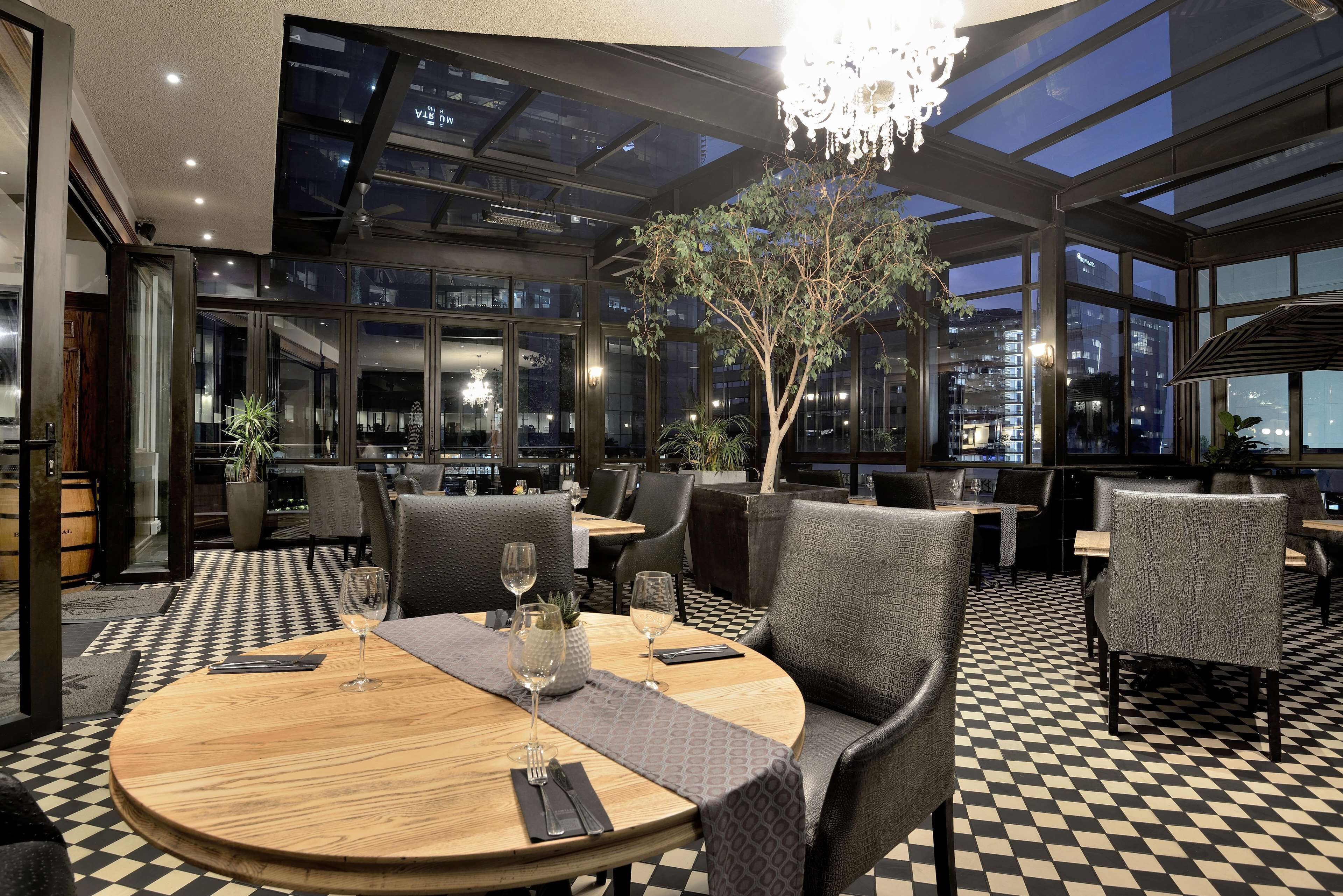 breakfast, lunch, dinner served; al fresco dining