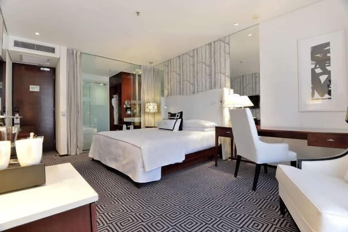 1 slaapkamer, luxe beddengoed, een minibar, een kluis op de kamer