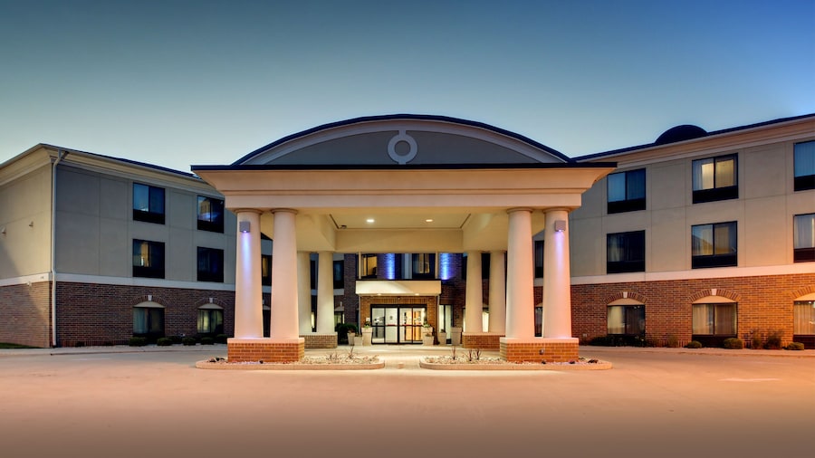 Holiday Inn Express Hotel & Suites Peru - Lasalle Area by IHG