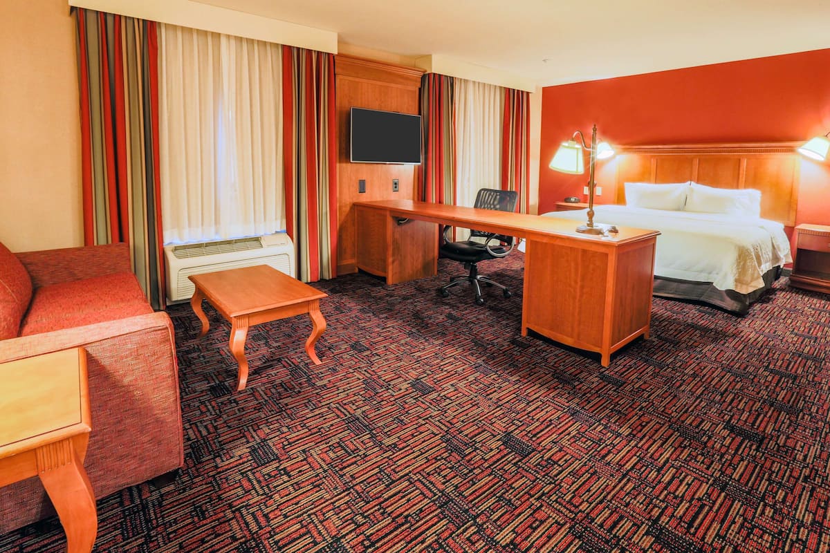 Suite, Accessible, Non Smoking | Egyptian cotton sheets, premium bedding, down comforters, pillowtop beds