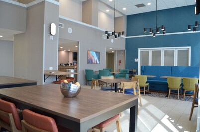 Hampton Inn & Suites by Hilton Tomball Houston NW