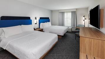 Habitación, 2 camas de matrimonio | Sábanas de algodón egipcio y ropa de cama de alta calidad