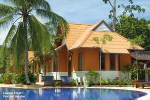 Lawana Suite Seaview | Camas Select Comfort, caja de seguridad en la habitación y escritorio