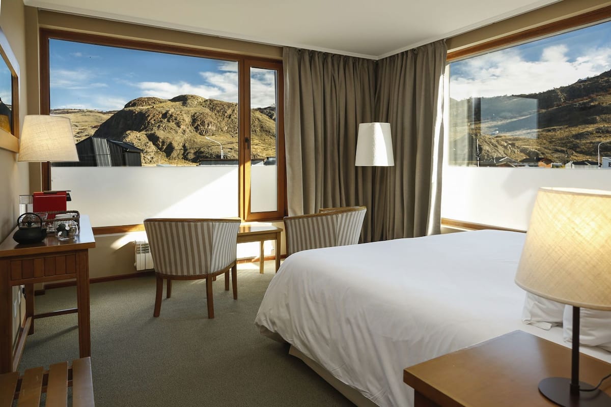 Tallelokero huoneessa, työpöytä, silitysrauta/-lauta, ilmainen Wi-Fi