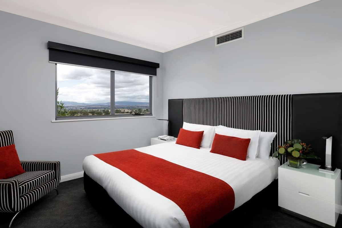 Premium bedding, minibar, in-room safe, desk