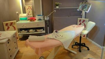 Lichaamsbehandelingen, hydrotherapie, thalassotherapie