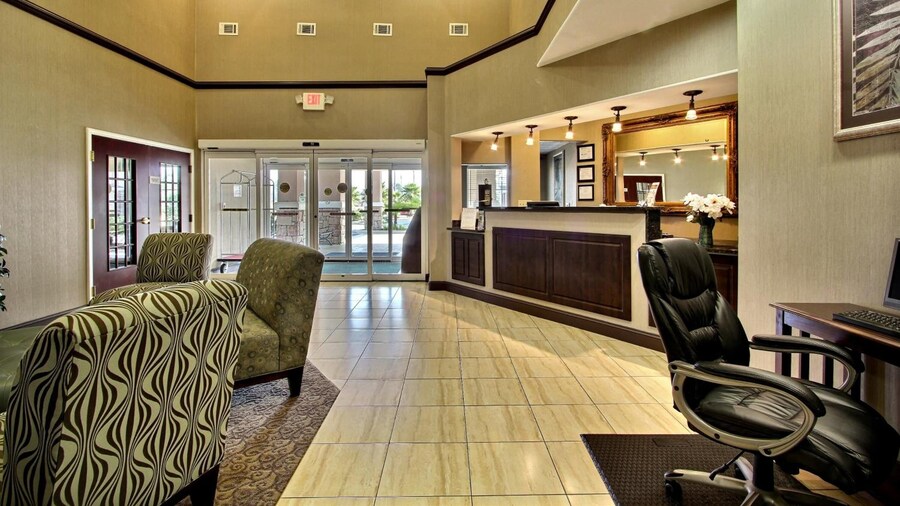 Magnolia Inn & Suites