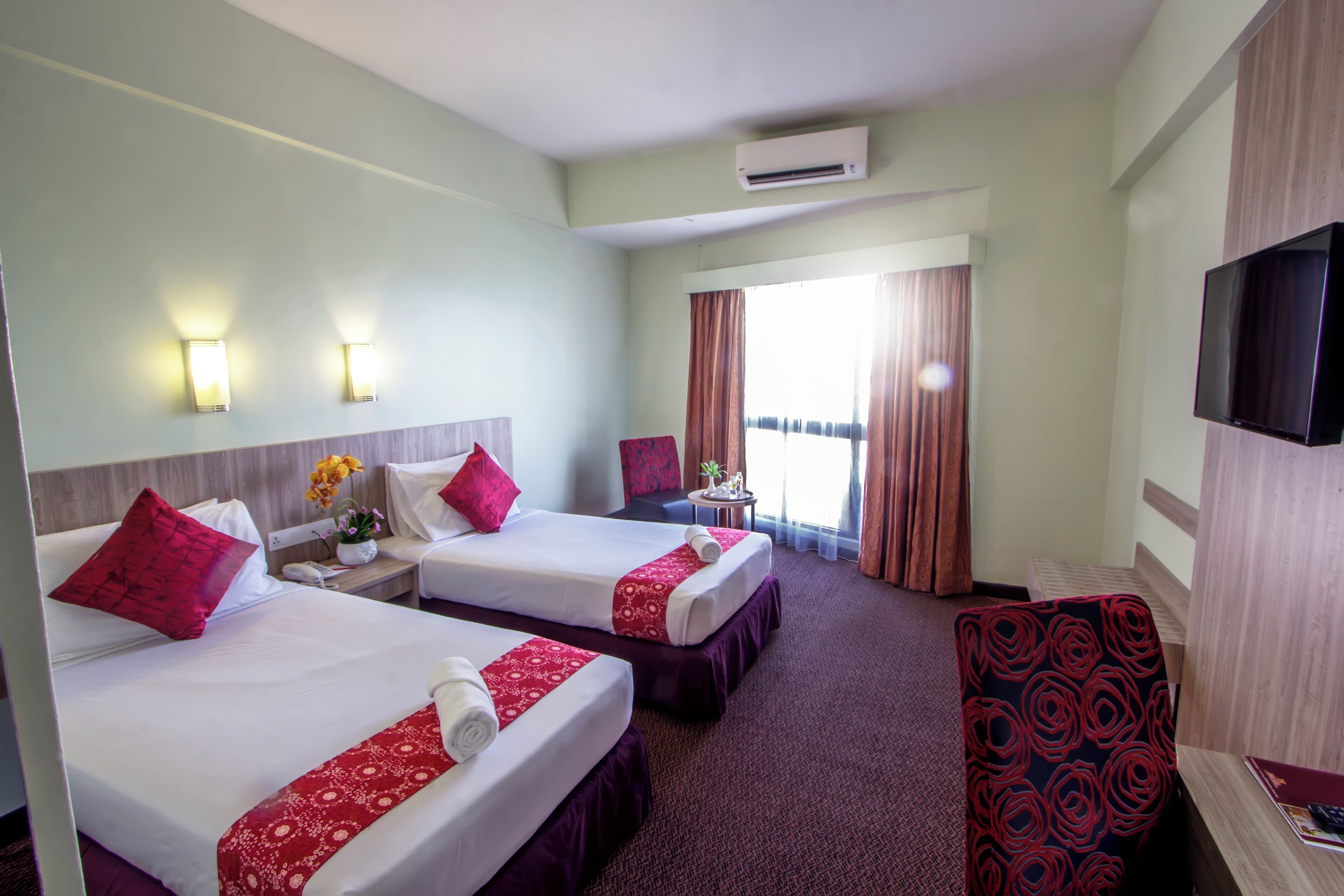 Minibar, in-room safe, desk, soundproofing