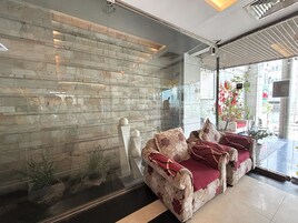 Se sirven desayunos, almuerzos y cenas