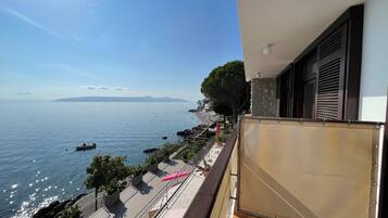 Double Room, Balcony, Sea View | Terrace/patio