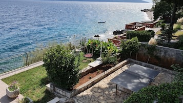 Beach/ocean view