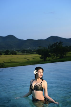 Outdoor pool - Phu Pai Art Resort (Pai)
