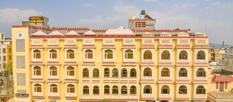 Hotel Laxmi Niwas - A Heritage Retreat