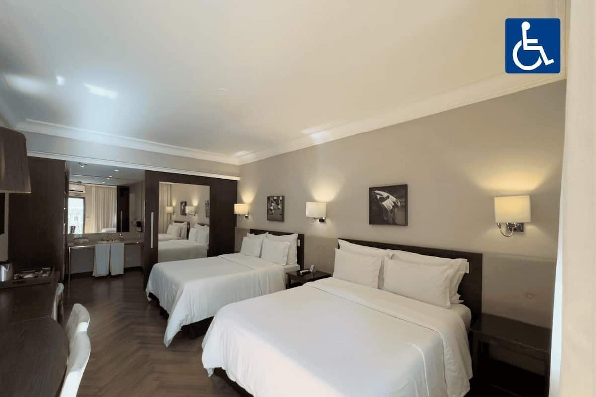 Hypo-allergenic bedding, minibar, in-room safe, desk