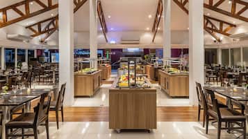 Ilmainen päivittäinen täysi aamiainen