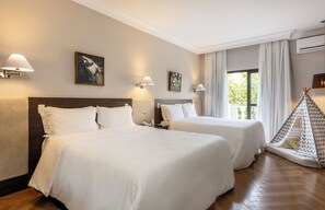 Family Room, 2 Double Beds