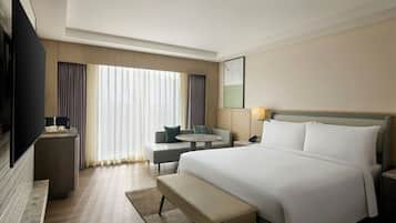 Rom – superior, 1 kingsize-seng | Sengetøy av topp kvalitet, minibar, safe på rommet og skrivebord