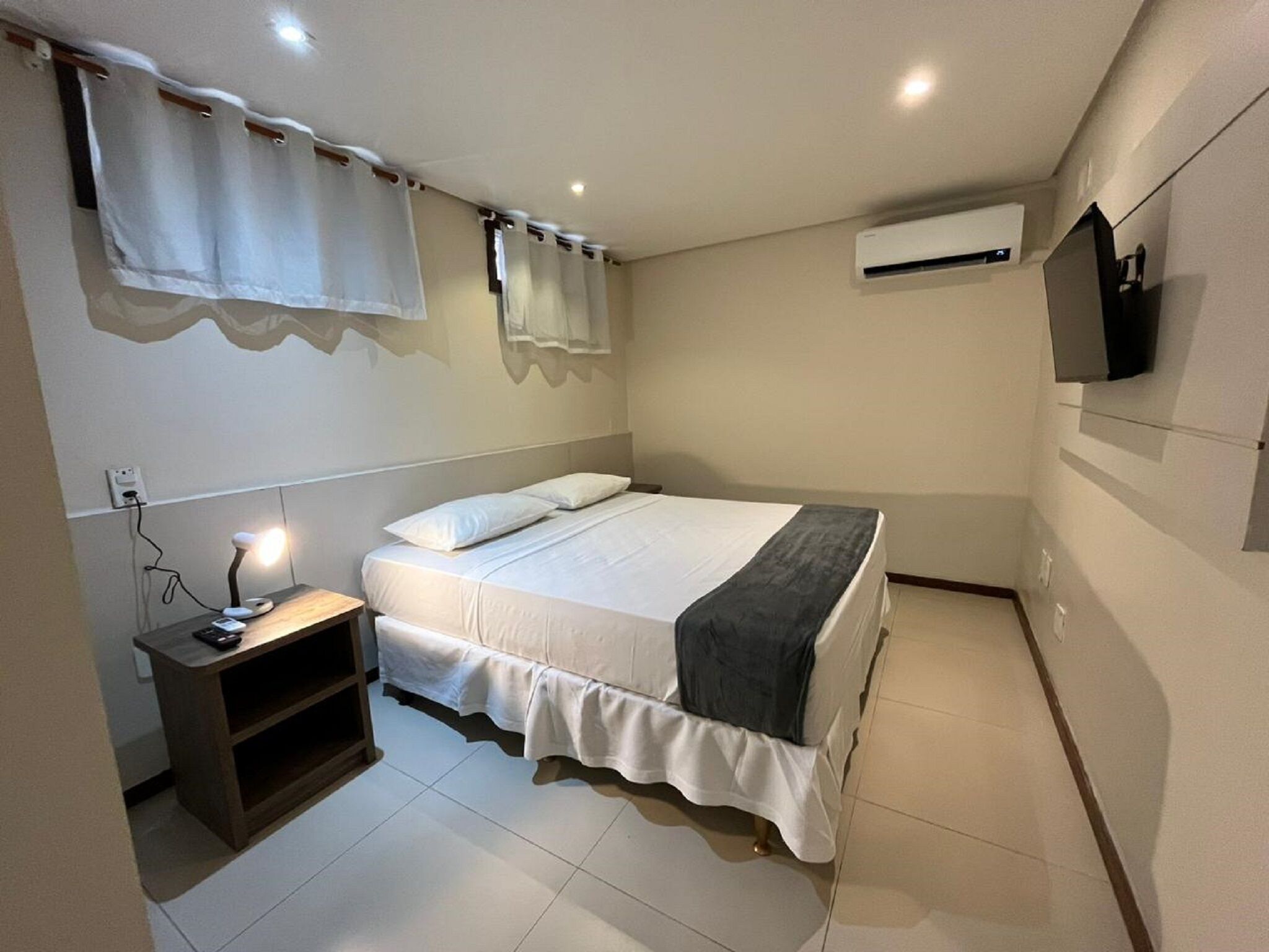 Minibar, in-room safe, cribs (free), WiFi