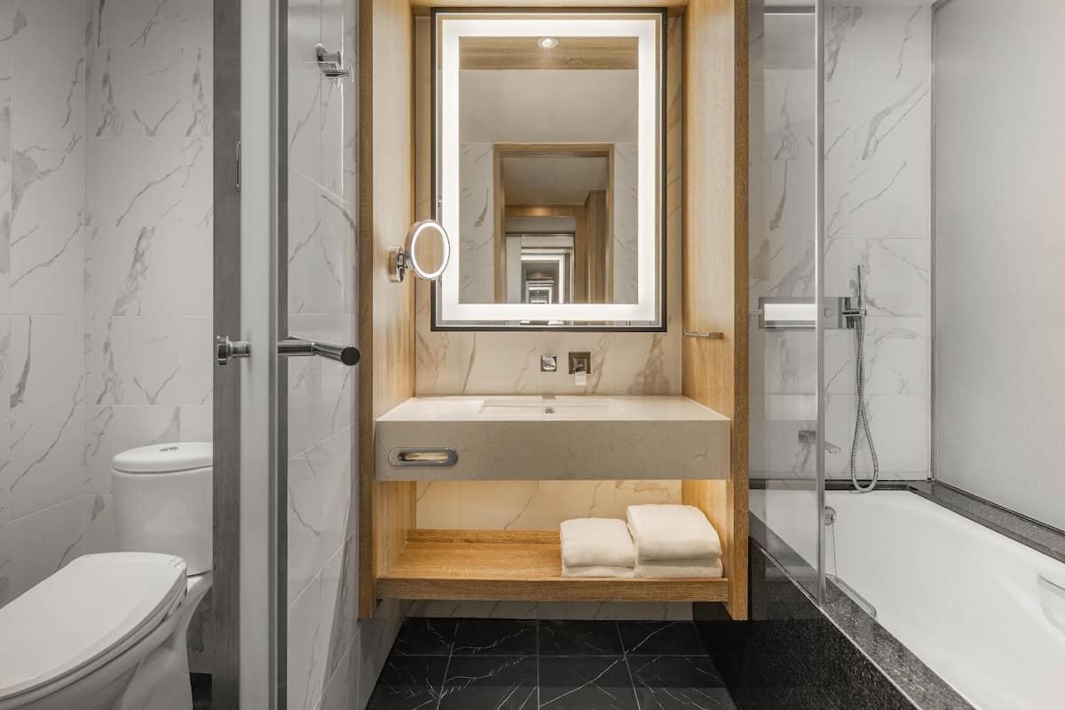 shower, rainfall showerhead, eco-friendly toiletries, hair dryer