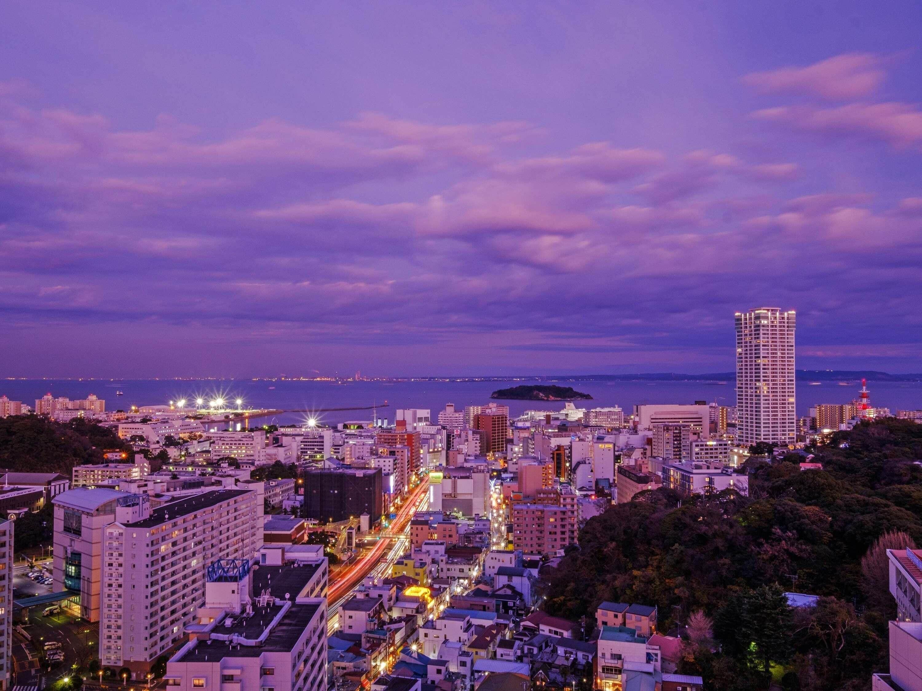 객실 내 금고, 책상, 암막 커튼, 다리미/다리미판