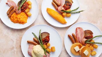 Desayuno buffet todos los días (con cargo)