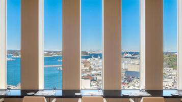 Sarapan bufet setiap hari (JPY 3000 seorang)