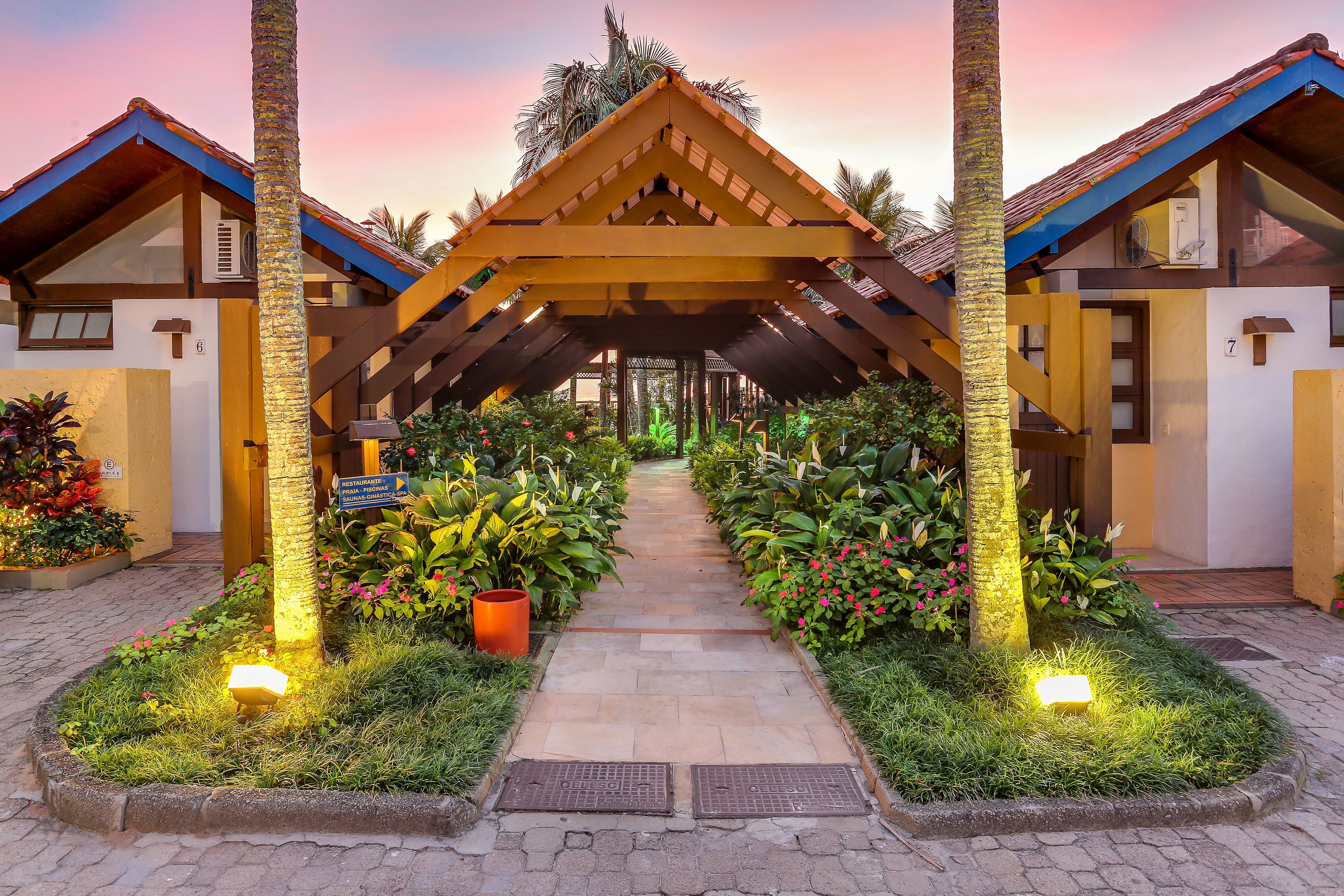 บริเวณประตูทางเข้า