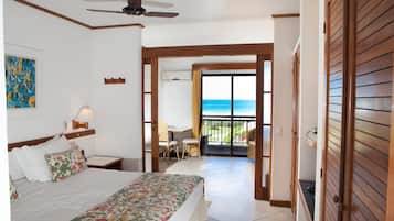 Suíte, vista para o mar | Roupas de cama premium, frigobar, cofres nos quartos, escrivaninha