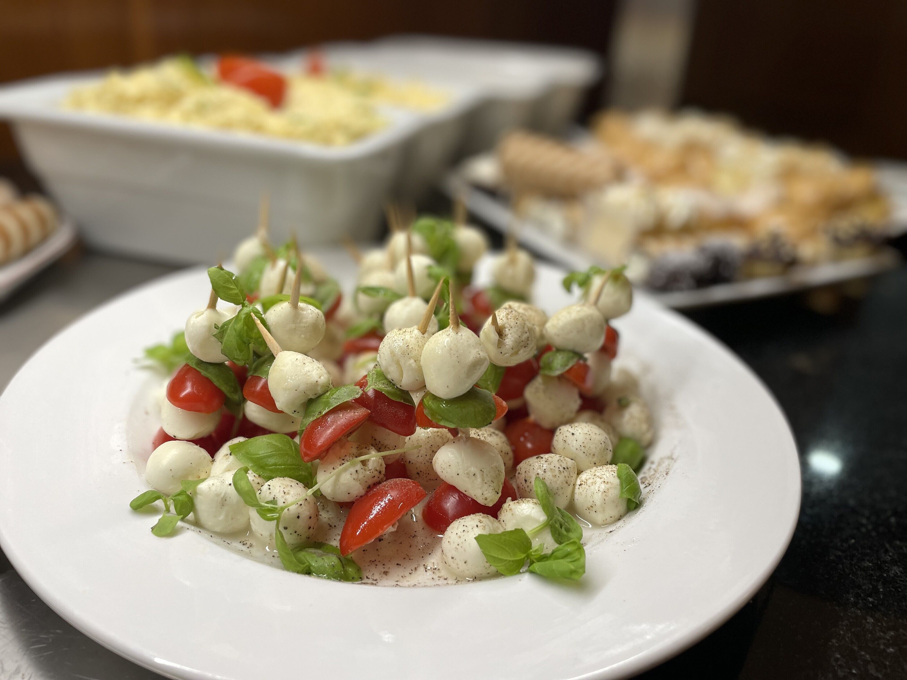 daily buffet breakfast (czk 250 per person)