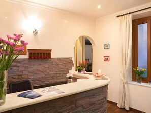 Lobby - Hotel Borgo (Florence)