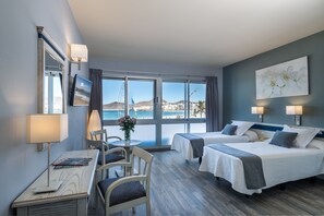 Down comforters, pillowtop beds, desk, iron/ironing board - Apartamentos Colón Playa (Las Palmas de Gran Canaria)