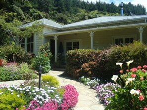 Entrée de l’hébergement