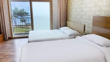 Standard | Blackout curtains, free WiFi, bed sheets