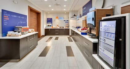 Holiday Inn Express & Suites Fort Worth North - Northlake by IHG
