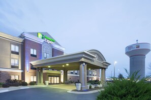 Exterior - Holiday Inn Express - Village West (Kansas City)